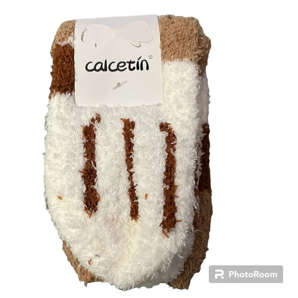 NEW IN PACKAGING Fluffy Adult Socks - Set of 4